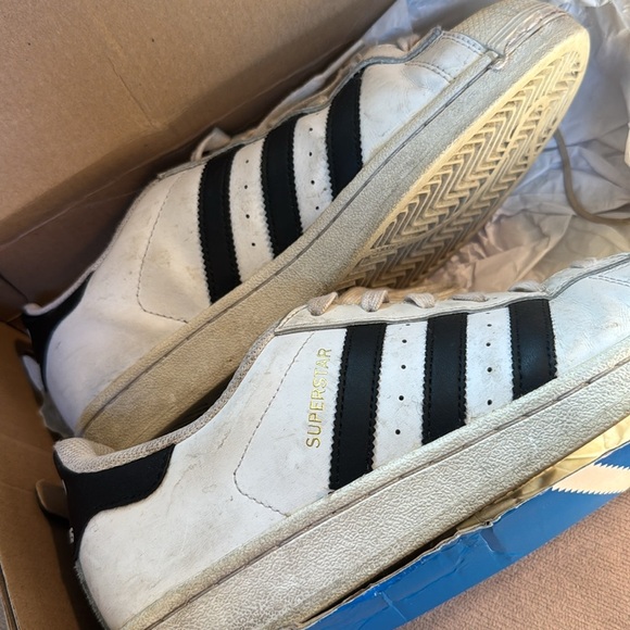 Adidas Superstar shell toe sneaker Cloud White / Core Black women's Size 8 - Picture 7 of 10